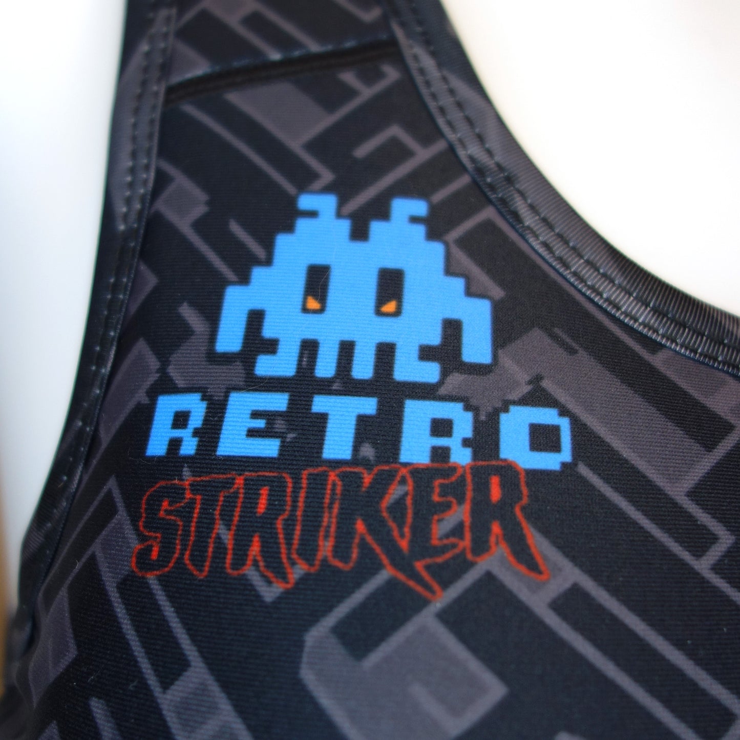 Sujetador deportivo MMA Dark Labyrinth